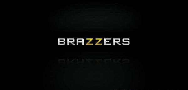  Brazzers Exxtra - ( Kira Noir, Lucas Frost) - Trailer preview